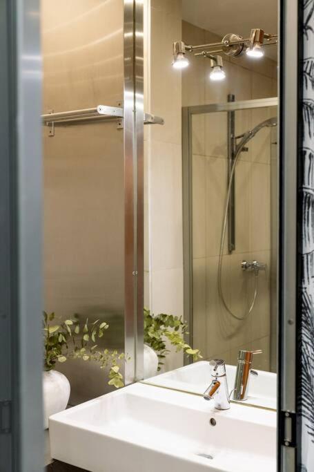 Apartament Atico Nuevo En Corazon De Malaga